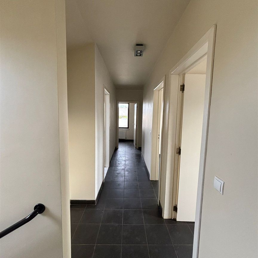 Ruim en lichtrijk duplex appartement met 3 slaapkamers en garage - Foto 1