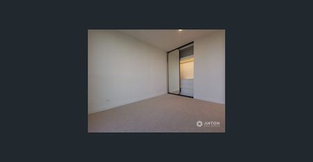 Modern 1-Bedroom Apartment with Private Study I Prime CBD Location - Photo 2