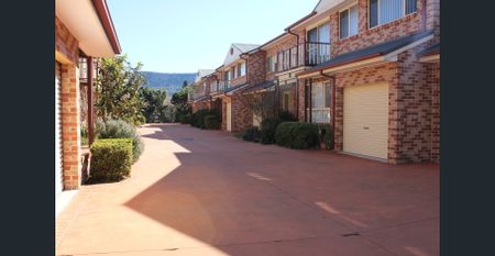 Townhouse Minutes from East Corrimal Beach! - Photo 3