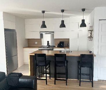 Condo moderne à louer - Photo 1