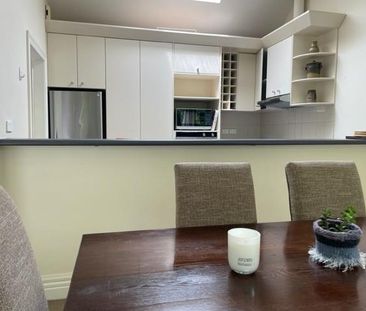 FURNISHED - MISSION BAY - 3 BEDROOMS - Photo 2