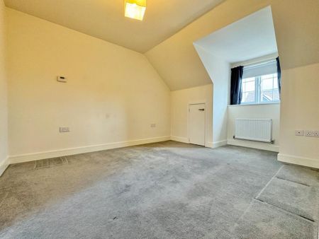 3 bedroom end of terrace house to rent - Photo 3