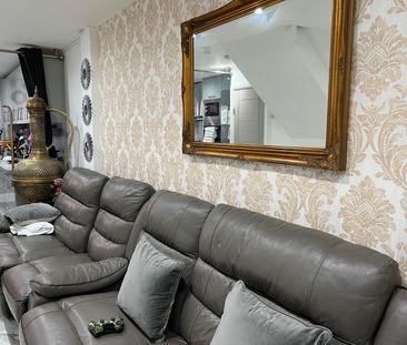 Room in a Shared House, Scarborough Street, E1 - Photo 3