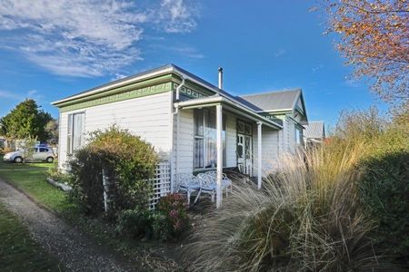 Georgetown, 3 bedrooms, $500 pw - Photo 2