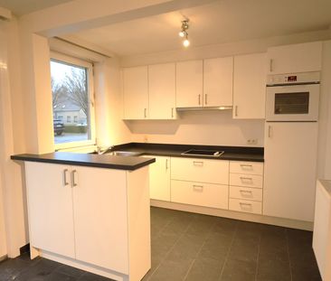 Gelijkvloers tweeslaapkamer appartement nabij het centrum van Roese... - Foto 1