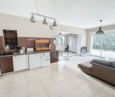 Location meublée. A 4 km d'Uzès, villa T5 à louer - Photo 1