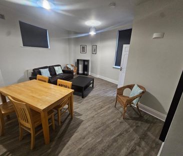 2 bedroom ground floor flat to rent - Photo 6