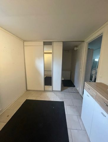 Götalandsvägen, Älvsjö - Photo 3