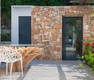 Authentic renovated Ibizan charming villa with 4 en-suite bedrooms ... - Photo 3