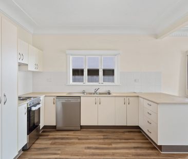 1/100 Norman Crescent, Norman Park QLD 4170 - Apartment For Rent | ... - Photo 6