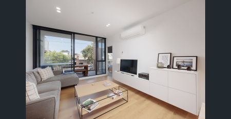 Contemporary Elegance With Alfresco Appeal, Whitegoods Included - Photo 2