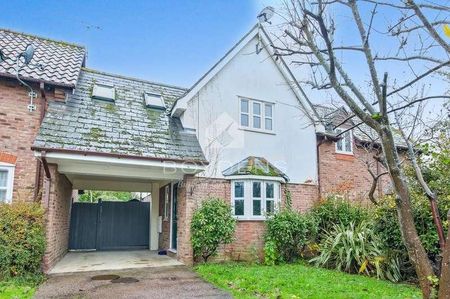 Victoria Gardens, Highwoods, Colchester, Essex, CO4 - Photo 5