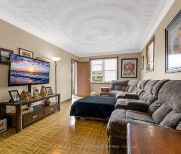 For Lease - 333 LIMERIDGE Road, Hamilton, Ontario - Photo 4