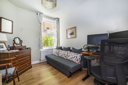 2 bedroom maisonette to rent - Photo 5