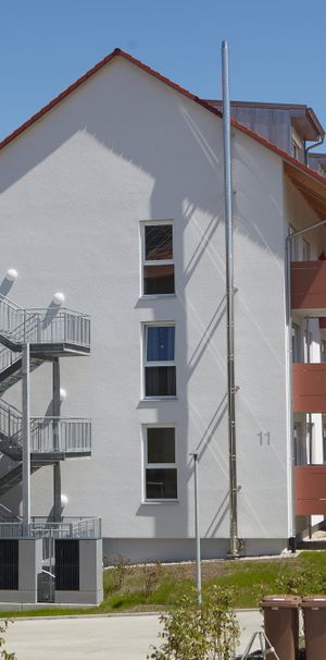 Moderne 3-Zimmer Dachgeschosswohnung mit Balkon - Photo 1