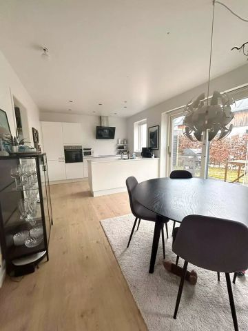 Moderne rækkehus med skøn have i Aalborg SV - Foto 2