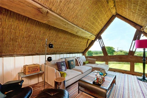 Fabulous Thatched Barn Conversion, beautifully modernised, with wonderful garden and views - Photo 1