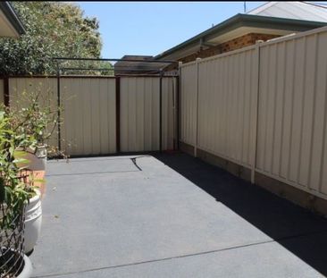 2/116 Mcmahon Road, Reservoir VIC 3073 - Photo 4