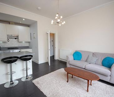 2 bedroom flat to rent - Photo 4