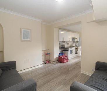 4 bedroom house to rent - Photo 1