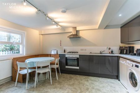 5 bedroom terraced house to rent - Photo 3