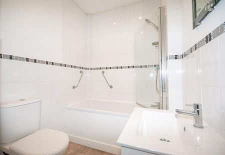 2 bedroom flat to rent - Photo 5