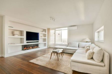 Heinekenplein | Three Bedroom Penthouse - Photo 2