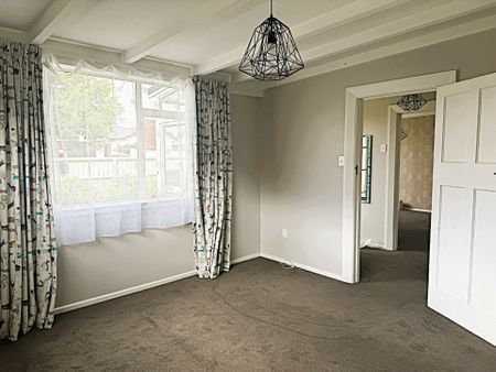 Easy Living - Photo 3