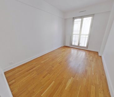 APPARTEMENT T3 A LOUER - PARIS 17EME ARRONDISSEMENT - 83.64 m - 2 536 € - Photo 1