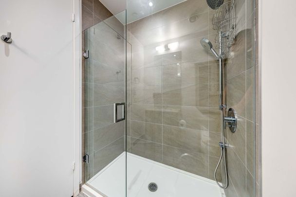 For Lease - 5 Buttermill Avenue Unit# 1106, Vaughan, Ontario - Photo 1