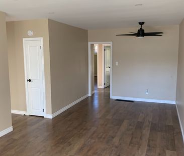 For Lease - 210 Dovedale Drive Unit# Upper, Whitby, Ontario - Photo 5