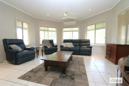 RURAL LIVING - Spacious, quiet & secure - Photo 4