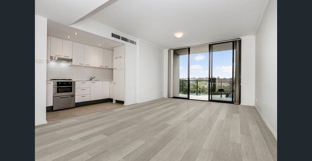 Contemporary And Convenient - Photo 1