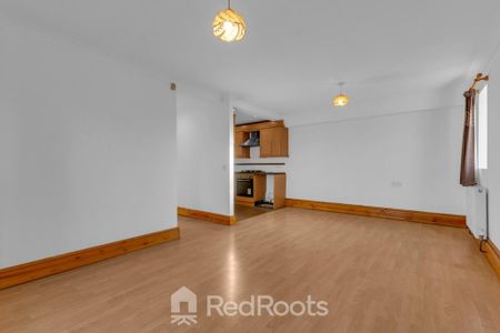 2 bedroom apartment to rent - Photo 2