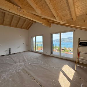 Herrliche Sicht auf den Thunersee, Grosszügiger Balkon mit Panoramablick, Erstbezug im Neubau mit vier Einheiten - Photo 2