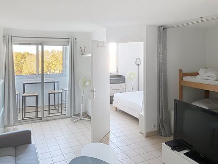 Location Appartement 2 pièces 40m² SETE 34200 - Photo 3