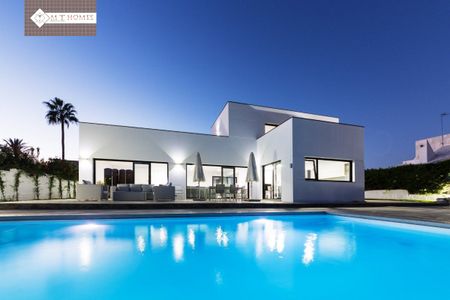 Luxury Villa - Marbella - Photo 2