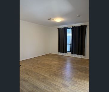 Family Home with Open-plan living - Photo 5