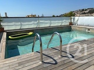 Location Appartement 4 pièces 110m² NICE 06100 - Photo 2