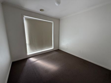 Neat 3 Bedroom Home!! - Photo 4