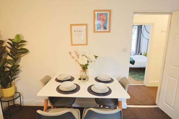 2 Bedroom Home – Medium Let - Photo 1