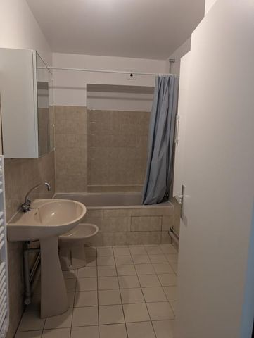 Location Appartement 2 pièces 47m² NANTES 44000 - Photo 4