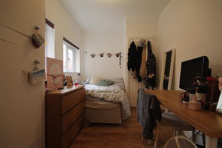 Helmsley Road, Sandyford - Photo 3