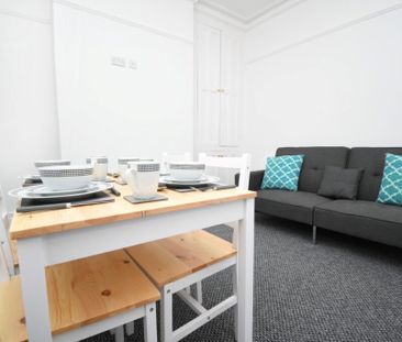 11 St Ignatius Square, PR1 1TT - Photo 2