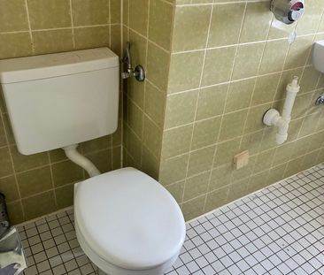 MT an CS 6.11 zum 1.12 index Charmante 2 Zimmer Wohnung mit Balkon ... - Foto 1