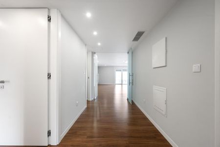 2 room luxury Apartment for rent in Cascais, Lisbon - Photo 2