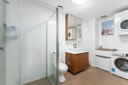 Fantastic Fully Furnished Executive Apartment - Photo 4