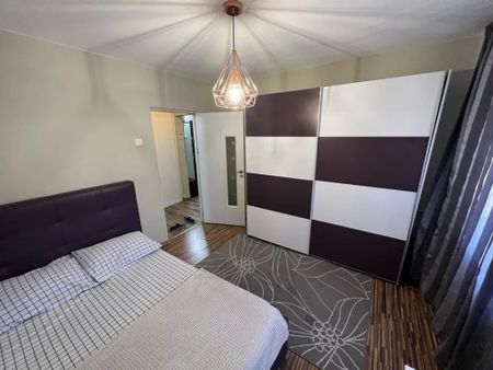 Apartament 2 camere, situat in zona Tomis Nord-Campus - Fotografie 2