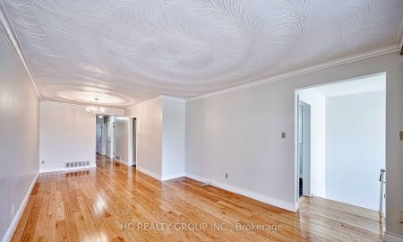 For Lease - 20 Greyhound Drive Unit# Upper, Toronto, Ontario - Photo 3