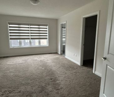 For Lease - 11 Federica Crescent, Wasaga Beach, Ontario - Photo 4